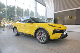 2025款莲花跑车 ELETRE夏花 600 豪华版