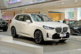 2025款宝马X3 xDrive30L 尊享型 M运动套装
