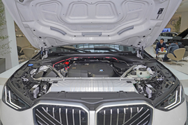 2025款宝马X3 xDrive30L 尊享型 M运动套装