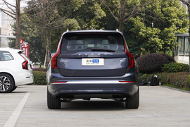 2025款沃尔沃XC90 B6 智雅豪华版 7座 改款