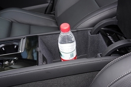 2025款沃尔沃XC90 B6 智雅豪华版 7座 改款