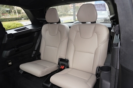 2025款沃尔沃XC90 插电混动 T8 智尊豪华版 7座 改款