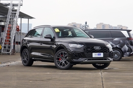 2025款奥迪Q5L quattro 45周年典藏版 45 TFSI 豪华动感型