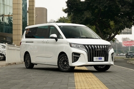 2025款北京汽车制造厂 锐胜王牌M7 2.0L 自动长轴豪华型 9座