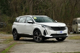 2025款标致5008 豪华版