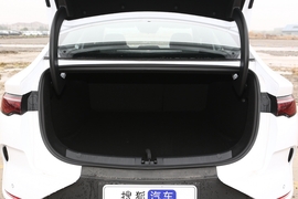 行李箱