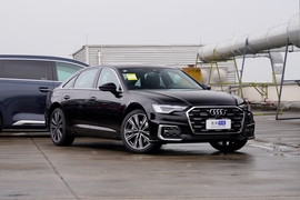 2025款奥迪A6L 45 TFSI quattro 尊享动感型 改款
