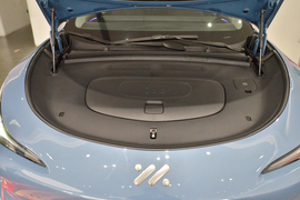 2025款智己LS6 超强性能灵蜥智享剧院版