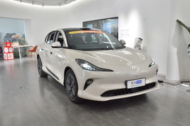 2025款智己LS6 灵蜥智驾剧院版