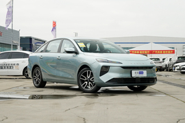 2025款荣威D6 95kW