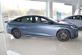 2025款比亚迪海豹07 智驾版 DM-i 1.5L 125km 精英型