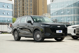 2025款奇瑞风云T9 120 长续航版旗舰型 7座 磷酸铁锂