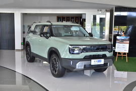 2024款北京越野BJ30 1.5T 魔核电驱进阶版