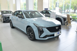 2025款凯迪拉克CT5 28T 赛道性能版