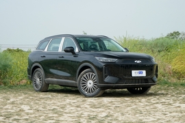 2025款奇瑞风云T9 120 长续航版旗舰PLUS 7座 三元锂