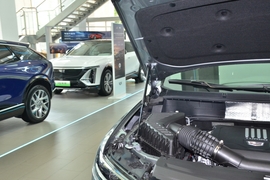 2025款凯迪拉克XT6 2.0T 六座四驱豪华行政经典版