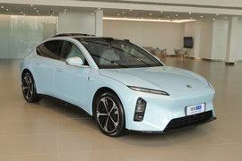 2025款蔚来ET5 75kWh