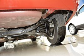 2013款福特福克斯三厢经典1.8L AT时尚型