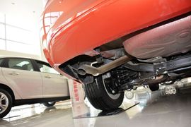 2013款福特福克斯三厢经典1.8L AT时尚型