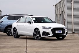 2025款奥迪A4L 200万辆悦享版 40 TFSI 豪华动感型 B&O 星夜版