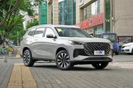 2025款奇瑞瑞虎8 PLUS  1.6T 乘风版 5座