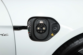 2024款保时捷 Taycan 4