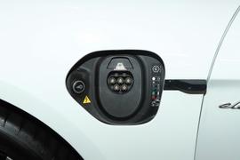 2024款保时捷 Taycan 4