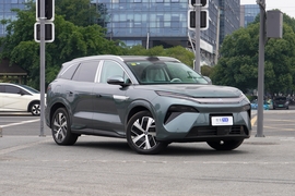 2025款比亚迪 唐L DM 215KM激光雷达旗舰型