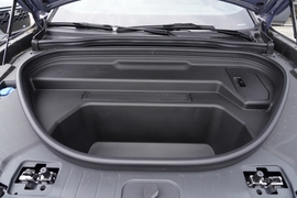 2025款奥迪Q6L Sportback e-tron 首发领航版