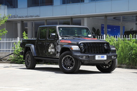2025款Jeep角斗士 3.6L 侏罗纪世界探索版