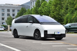 2025款理想MEGA Home 家庭特别版