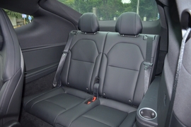 2025款特斯拉Model Y L 长续航全轮驱动版