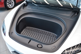 2025款特斯拉Model 3 后轮驱动版