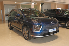 2025款昊铂HL 700 Ultra六座四驱激光雷达版