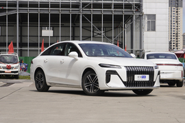 2025款荣威M7 DMH 160km舒享版