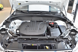 2026款沃尔沃XC60 B5 四驱 智雅豪华版