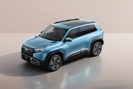 2025款方程豹钛3 冰晶蓝