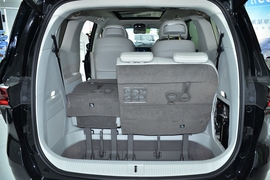 2025款东风风行星海V9 1.5TD 200km 青云梯系列 尊越版