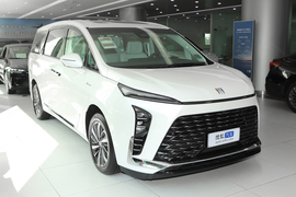 2026款别克GL8 陆尊 奢享版