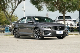 2026款吉利星瑞 东方曜 1.5TD 昆仑版