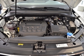 2025款大众途观L 出众款 330TSI 自动两驱R-Line龙耀版