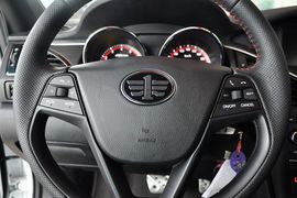 2014款奔腾B70 1.8T自动运动尊贵型