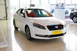 2014款奔腾B70 1.8T自动运动尊贵型