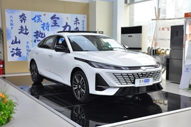 2026款长安逸动 第四代 1.5T 500Bar 智享型