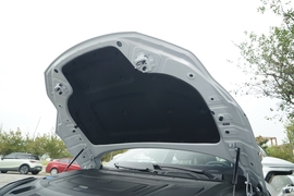 2025款吉利银河E8 610km 探索+版