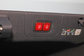 2025款奔驰CLA新能源 300L 超长续航领智版