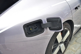 2025款小鹏P7 750 四驱高性能 Ultra