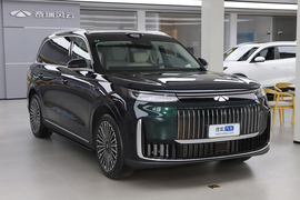 2026款奇瑞风云T11 220四驱全家桶