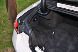 2026款宾利欧陆插电混动 GT 雅度版