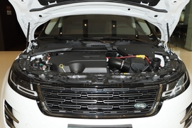 2026款路虎揽胜极光 L SE